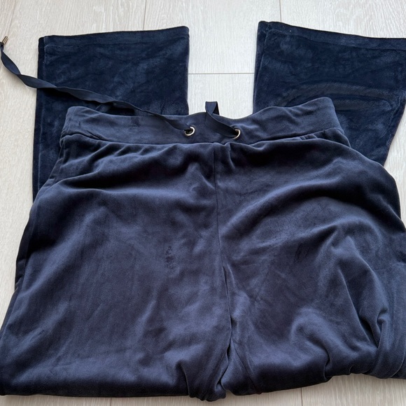 Magaschoni Dark Blue Velour Jogger Tracksuit Set - Picture 6 of 10